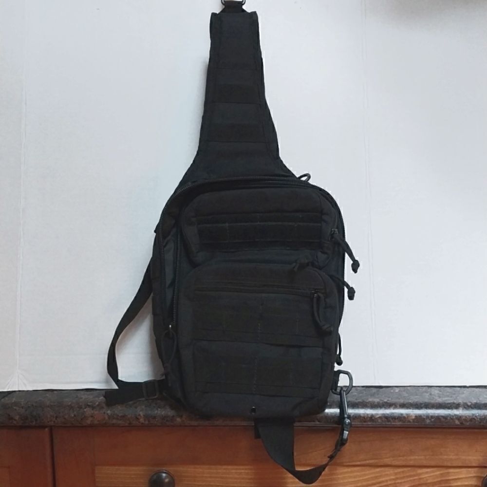 Fox Tactical Compact EDC Sling Bag...EUC